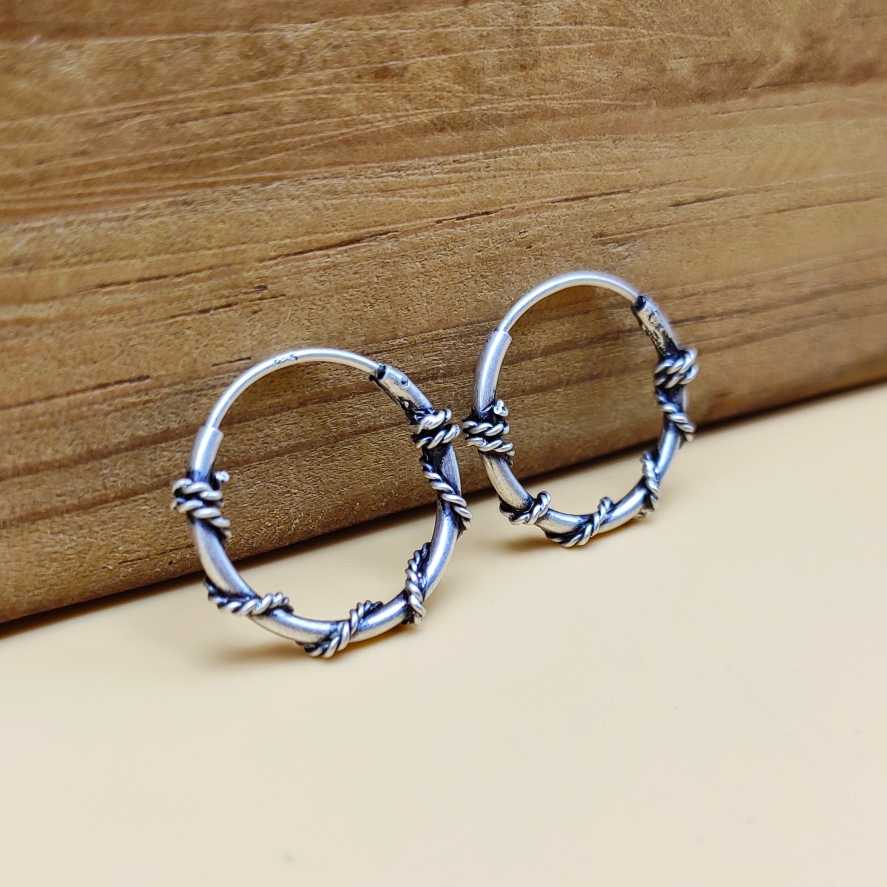 Minimalist 925 Sterling Silver Hoop Earrings with Oxidized Coil Detail
