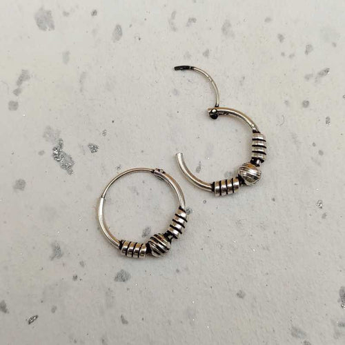 925 Sterling Silver Small Hoop Earrings with Artistic Wire Accent