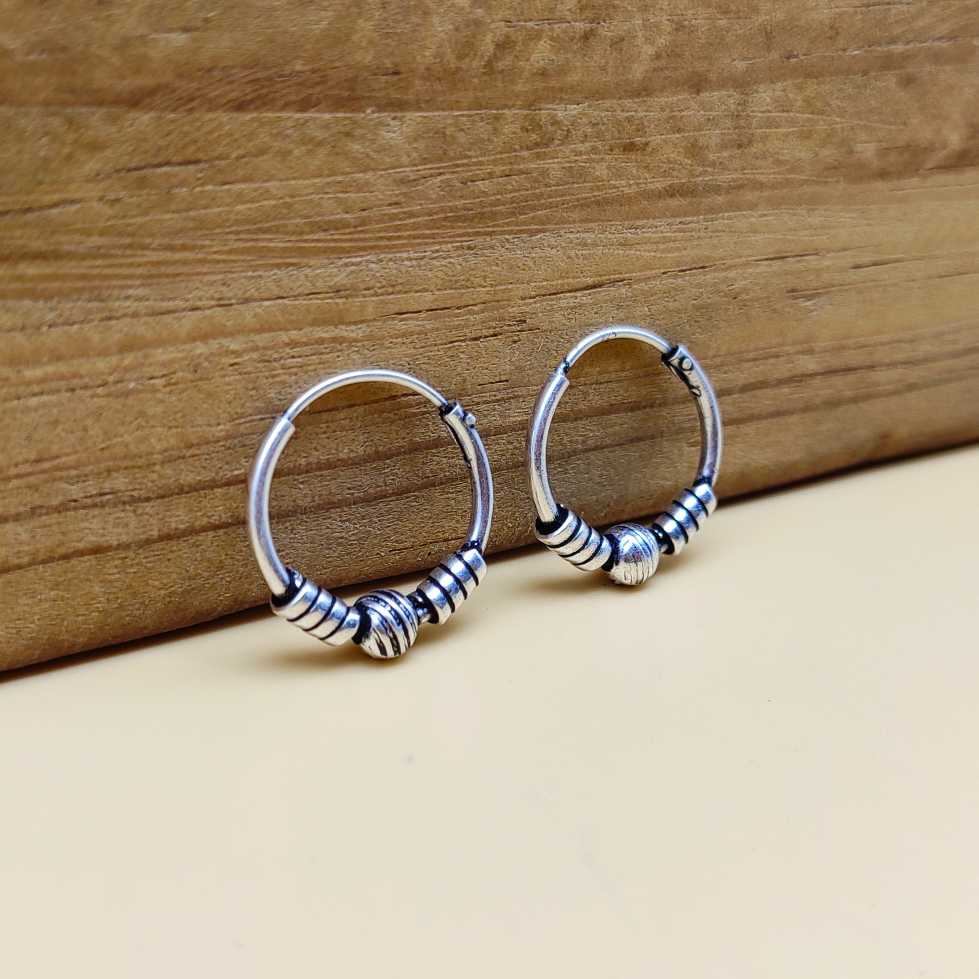 925 Sterling Silver Small Hoop Earrings with Artistic Wire Accent