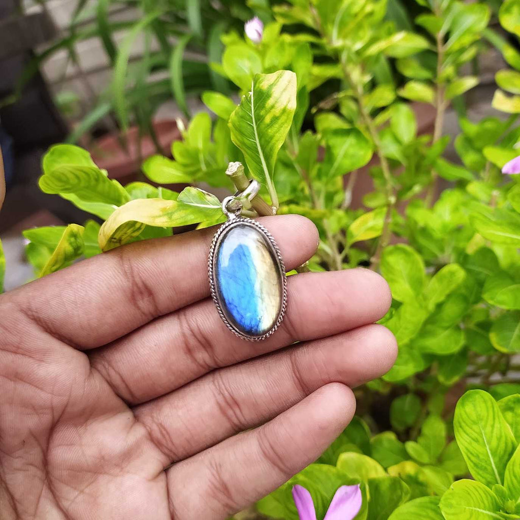 Oval Blue Flash Labradorite 925 Silver Pendant Boho Jewelry