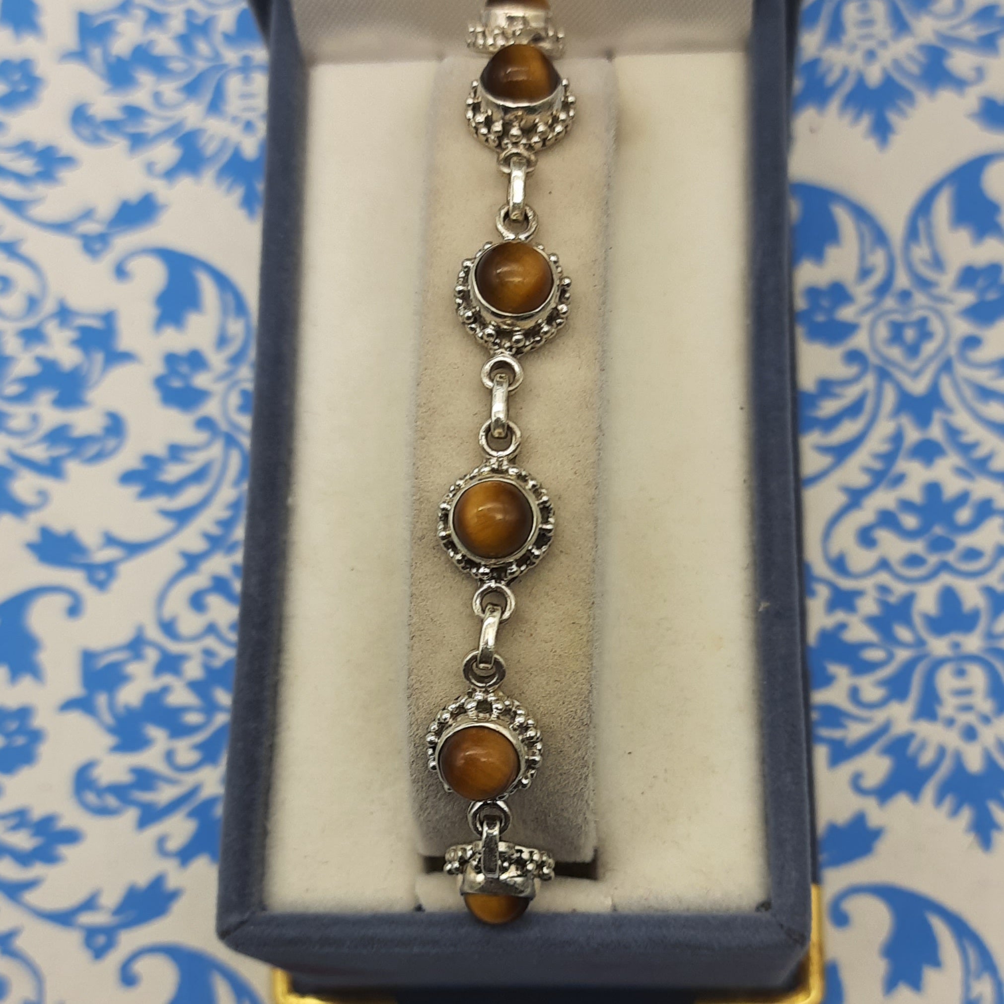Classic Handmade 925 Sterling Silver Tiger Eye Round Bracelet Timeless Design