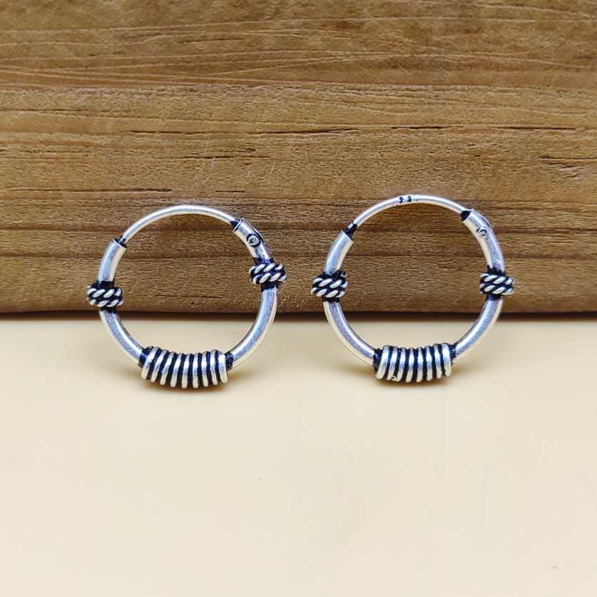 Minimalist 925 Sterling Silver Hoop Earrings with Oxidized Coil Detail