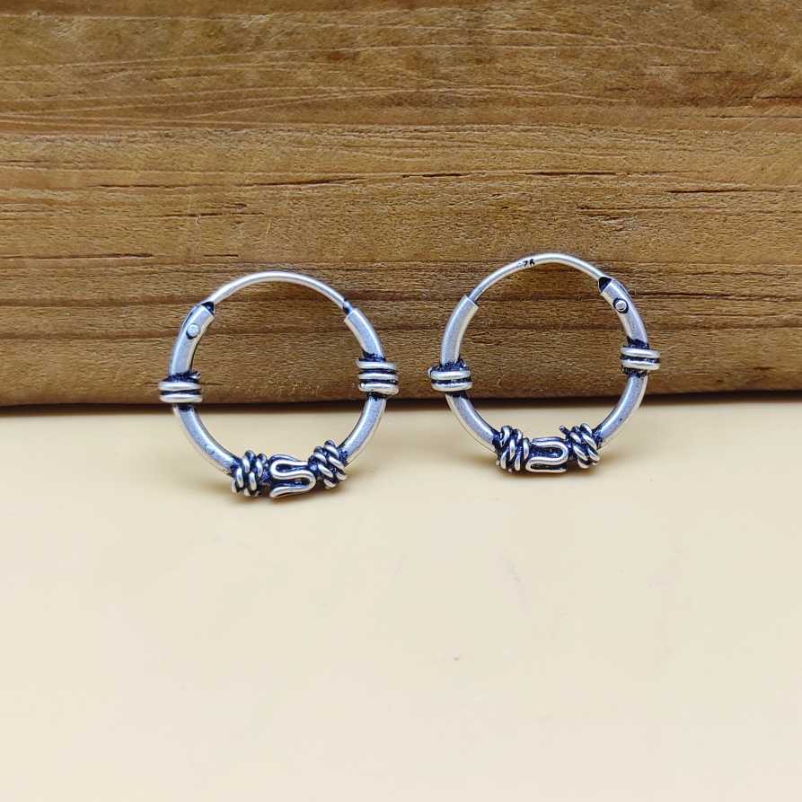 925 Sterling Silver Small Hoop Earrings with Artistic Wire Accent