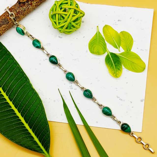 Artisan Crafted Drop Shape Malachite Gemstone Silver Link Bracelet