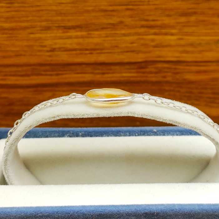 Minimal Fine Single Stone Oval Shape Citrine Bracelet