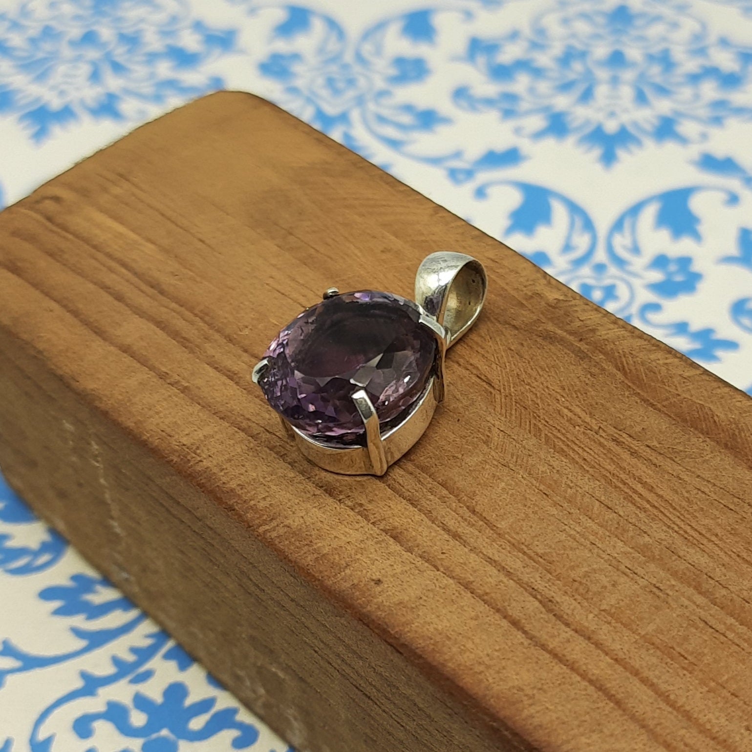 Amethyst Pendant in 925 Sterling Silver – Classic Natural Amethyst Minimal Elegant Jewelry