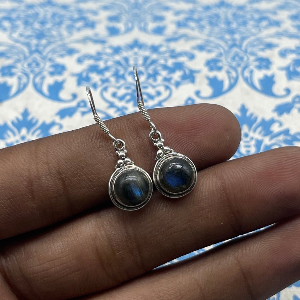 Flashy Labradorite Earrings in 925 Silver – Minimal Statement Jewelry