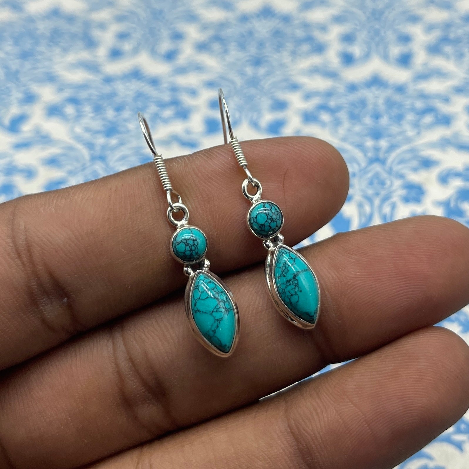 Turquoise Silver Dangle Earrings – Elegant Minimalist Design