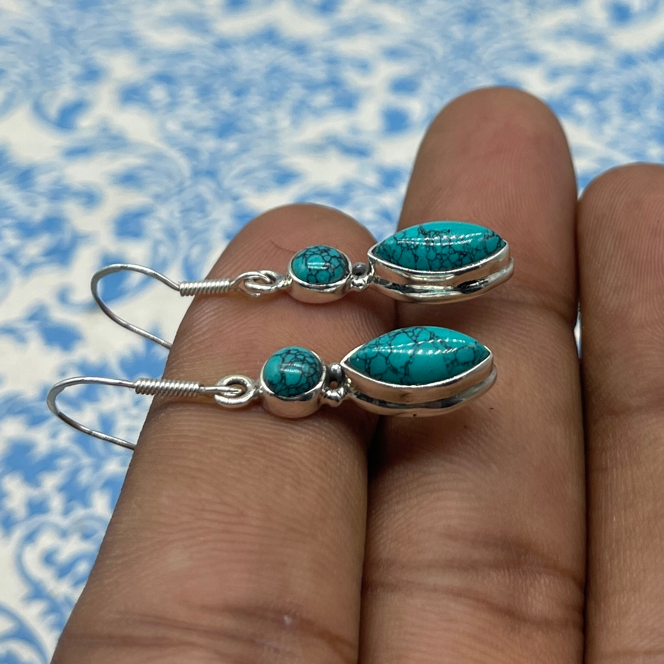 Turquoise Silver Dangle Earrings – Elegant Minimalist Design
