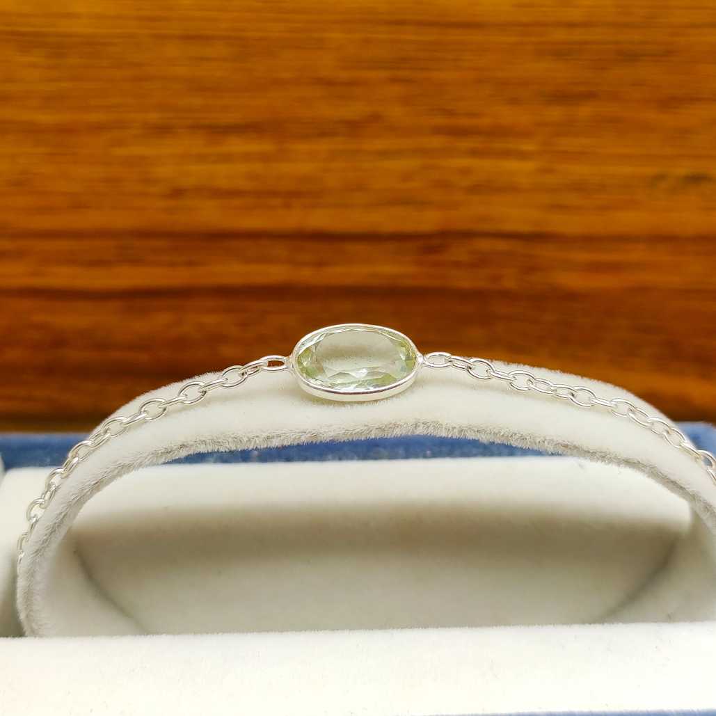 Minimal Fine Single Stone  Crystal Oval Shape Bracelet