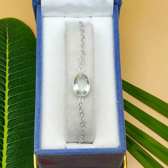 Minimal Fine Single Stone  Crystal Oval Shape Bracelet