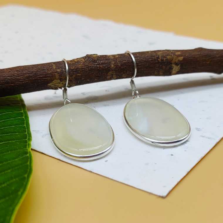Elegant White Agate Gemstone Dangle Earrings Made In 925 Sterling Silver