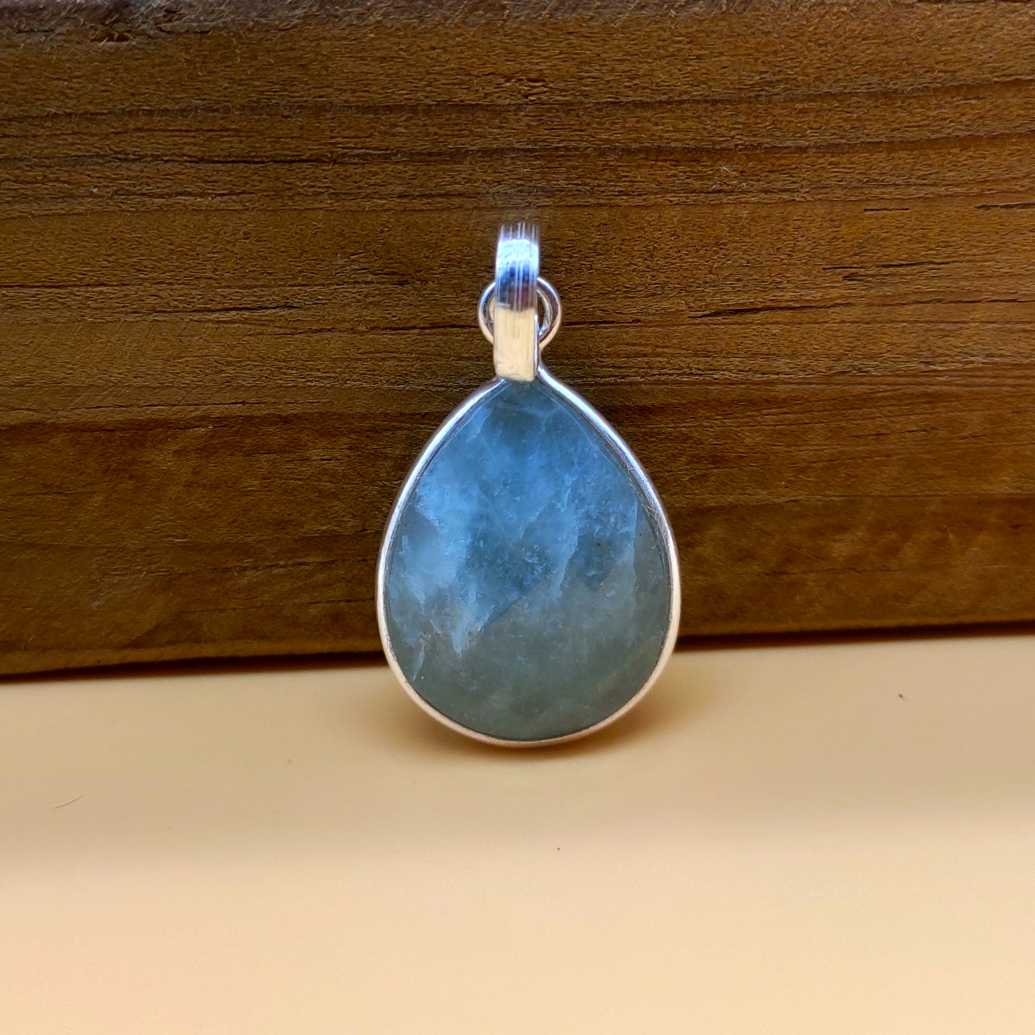 Natural Aquamarine Gemstone 925 Silver Pendant Fine Jewelry