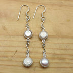 Minimalist Pearl Round Earrings – Everyday Elegance