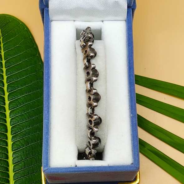 Unique Design Black Onyx Round Gemstone Bracelet in 925 Silver