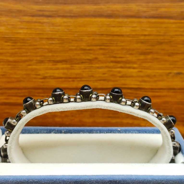 Unique Design Black Onyx Round Gemstone Bracelet in 925 Silver