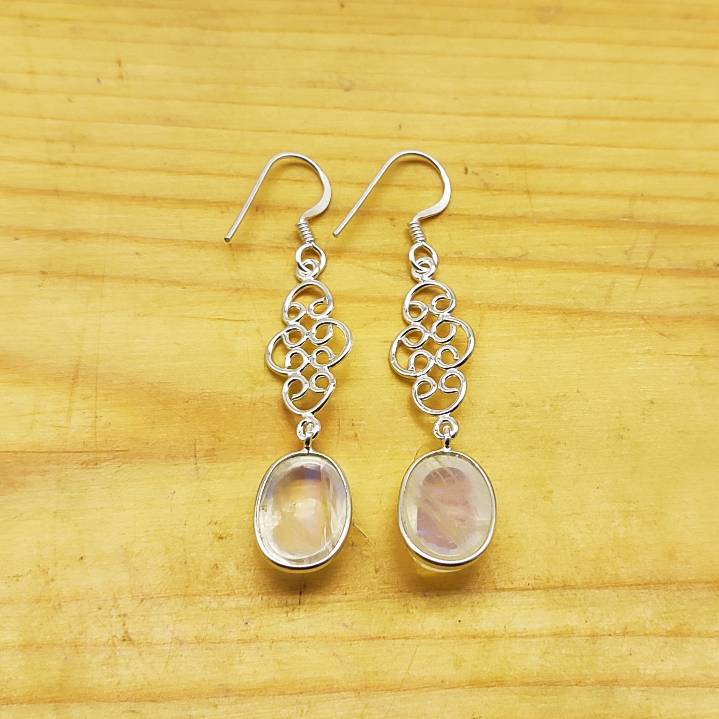 Handmade Moonstone Dangle Earring – Elegant Silver Filigree Design