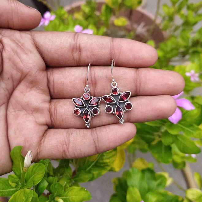 Elegant Garnet Gemstone  Sterling Silver Earrings