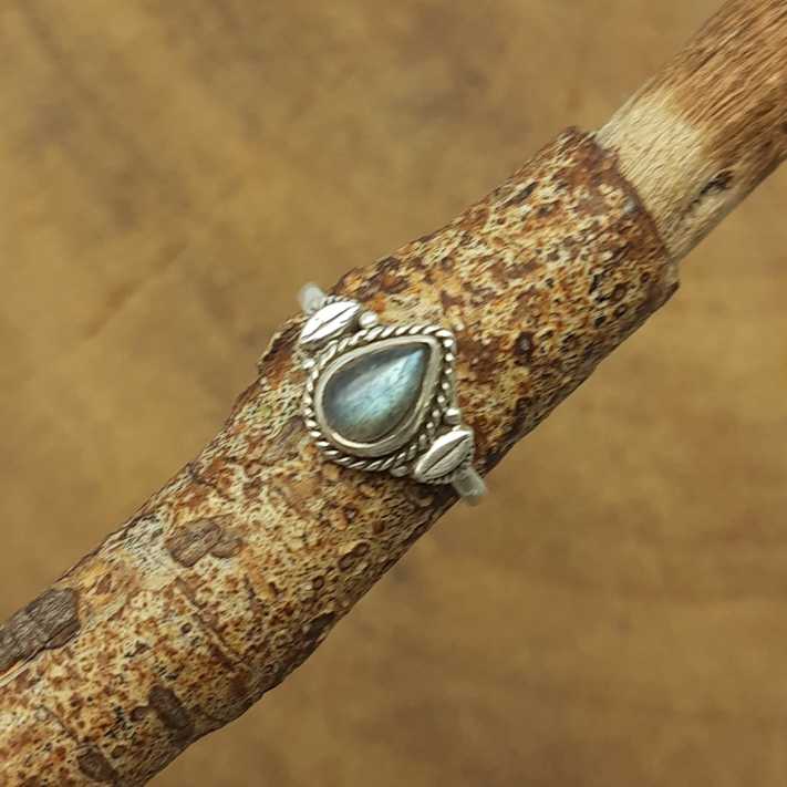 925 Sterling Silver Labradorite Gemstone Fancy Ring For Women