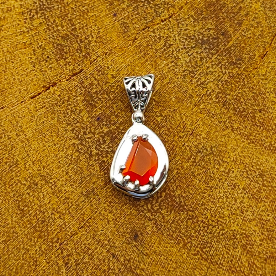 Carnelian Nepali Bohemian Handmade Silver Pendant