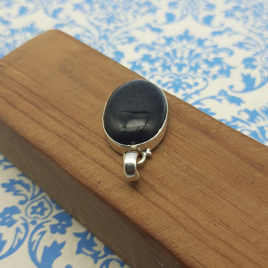 Black Onyx Oval 925 Silver Elegant Pendant