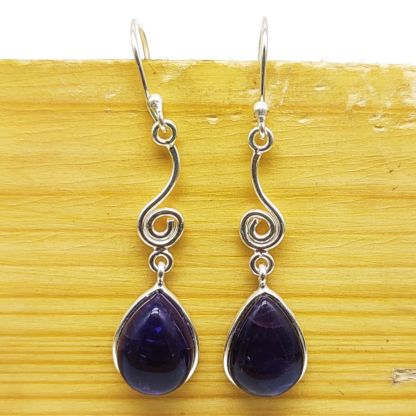 925 Sterling Silver Amethyst Drop Earrings – Minimal Gemstone Dangle