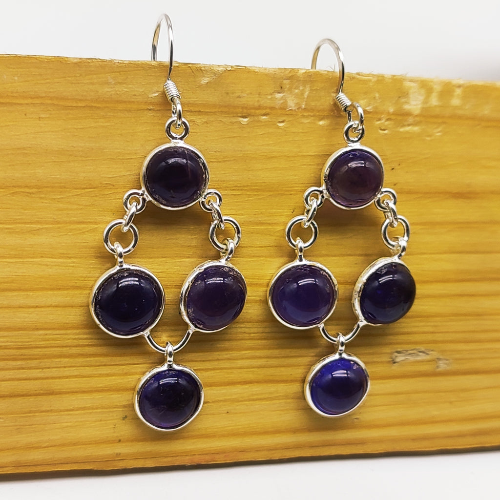 Small Amethyst Gemstone Earrings – Subtle 925 Silver Dangle
