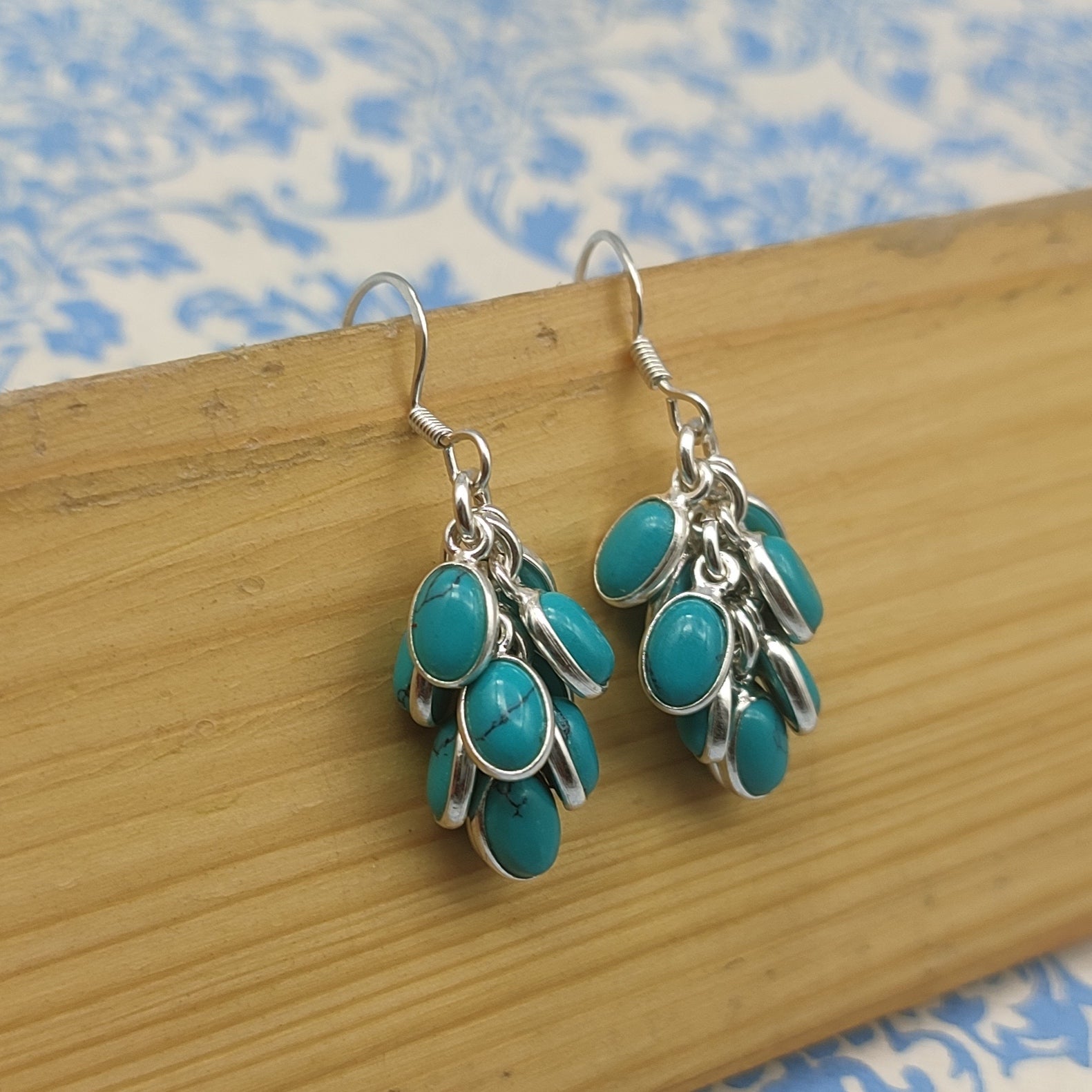 Turquoise Silver Dangle Earrings – Elegant Minimalist Design