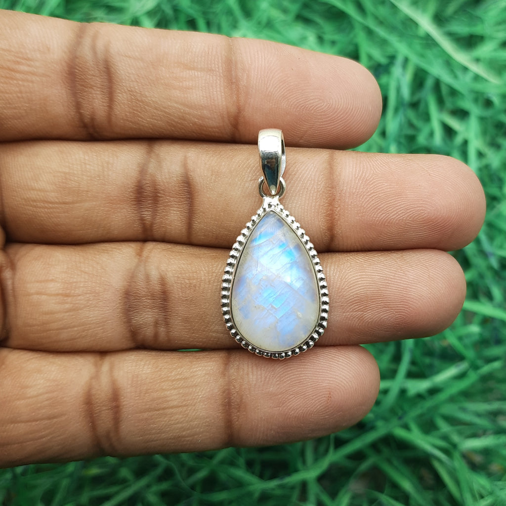 925 Sterling Silver Rainbow Moonstone Pendant – Natural Gemstone Nepali Boho Jewelry