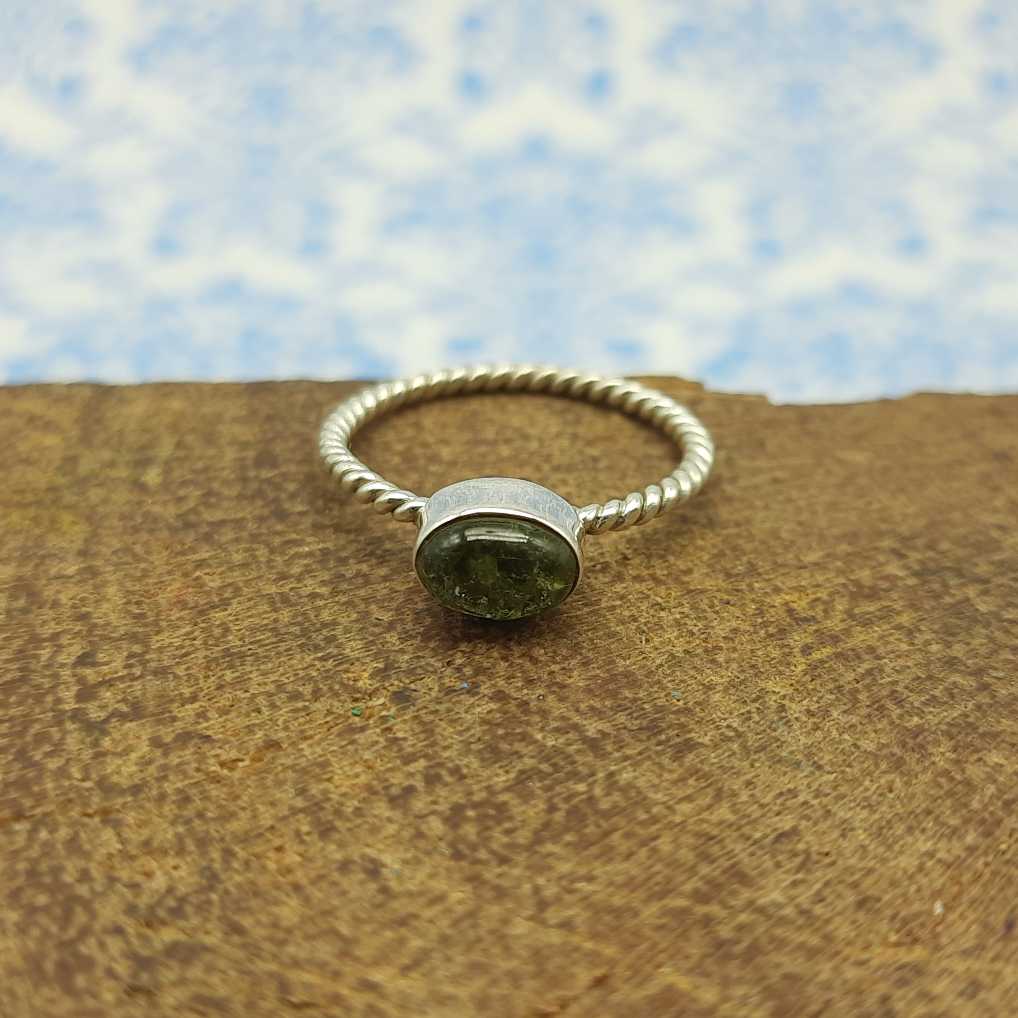 Peridot Cabochon Gemstone 925 Sterling Silver Twisted Wire Band Ring