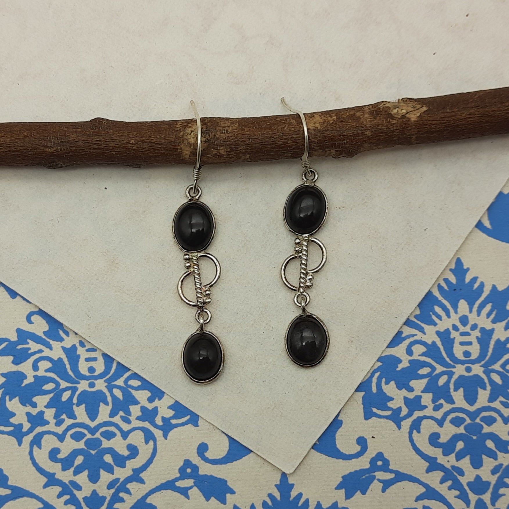 Natural Black Onyx Oval Shape Earrings – Simple Sterling Silver Dangle