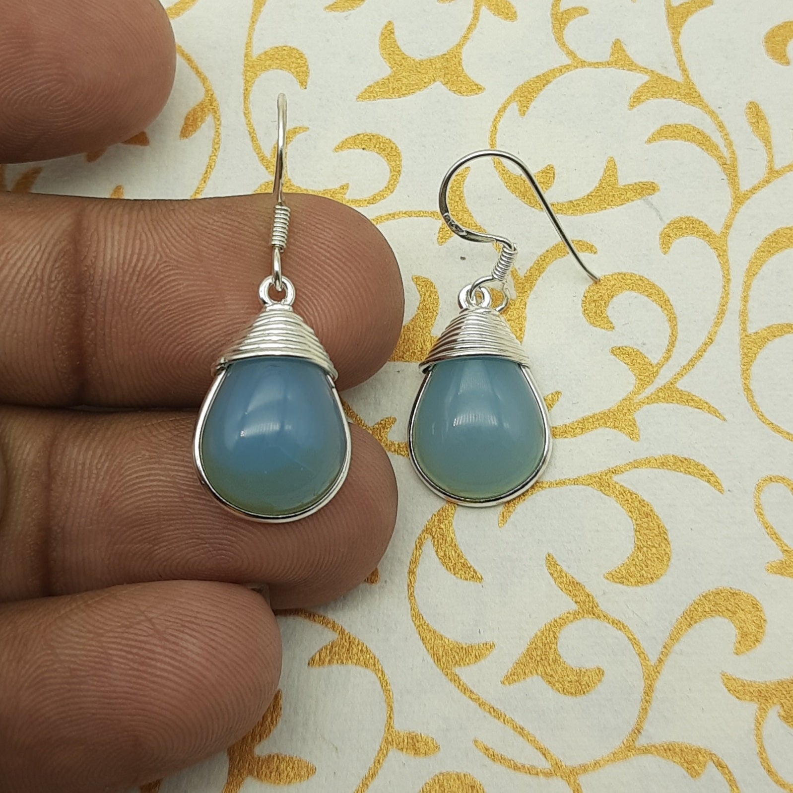 Elegant Chalceydony Silver Earring – Minimal Boho Design
