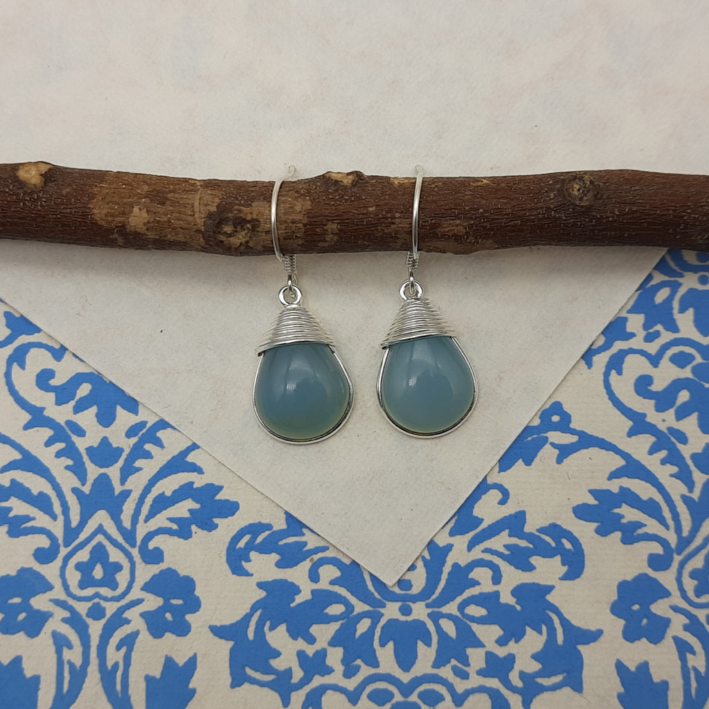Elegant Chalceydony Silver Earring – Minimal Boho Design