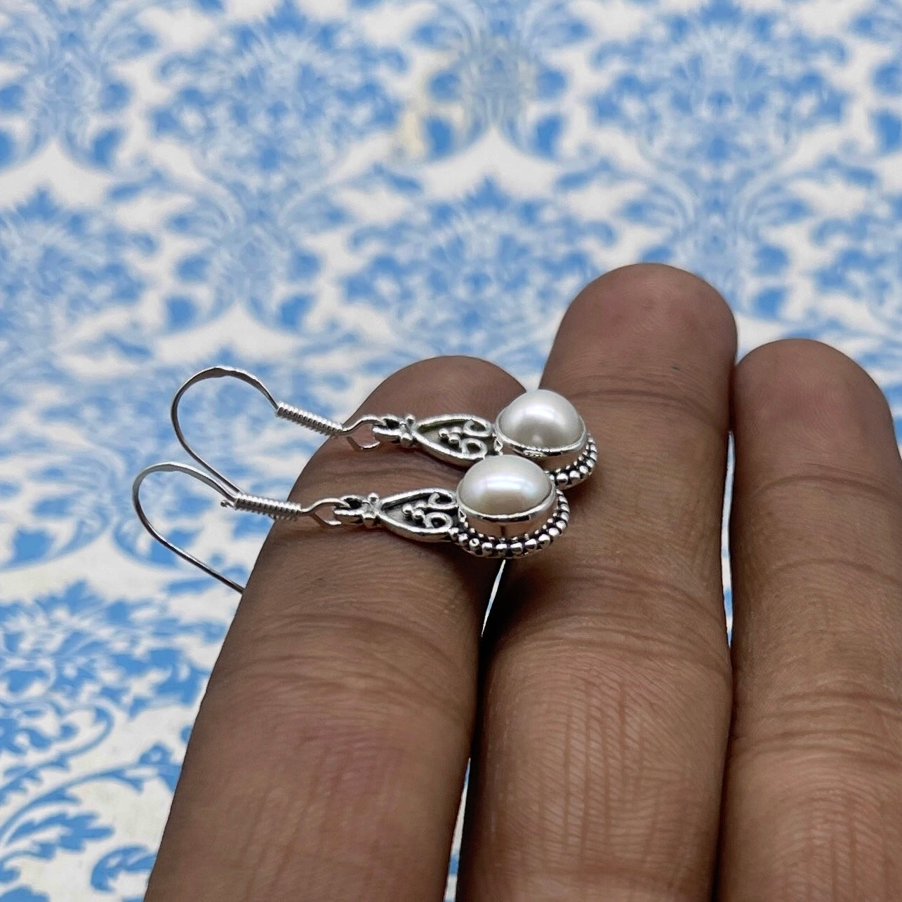 925 Silver Pearl Gemstone Earring - Natural Round Gemstone