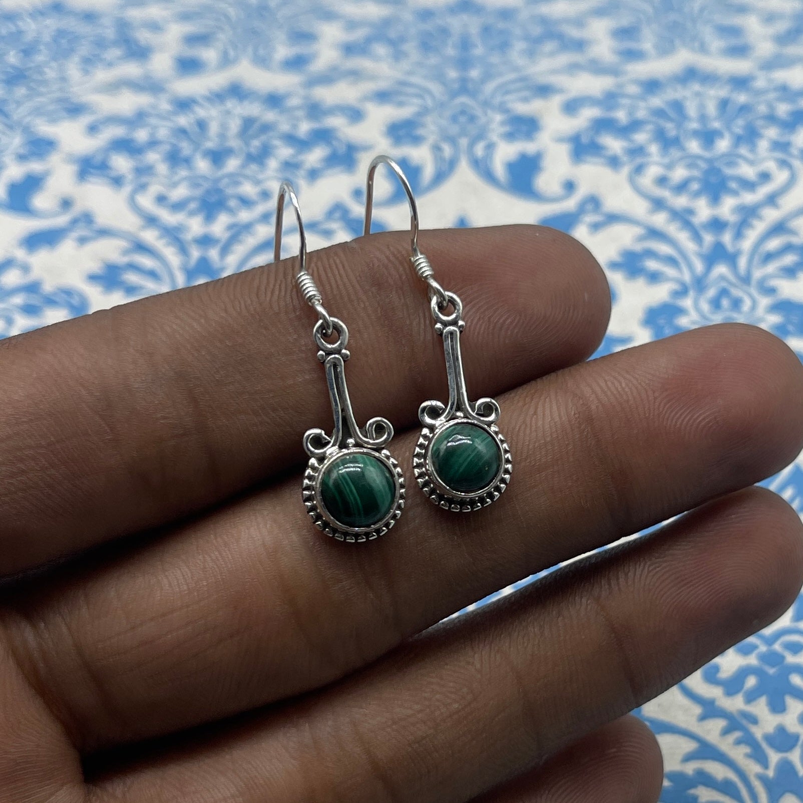 Minimalist Malachite Round Earrings – Handcrafted Silver