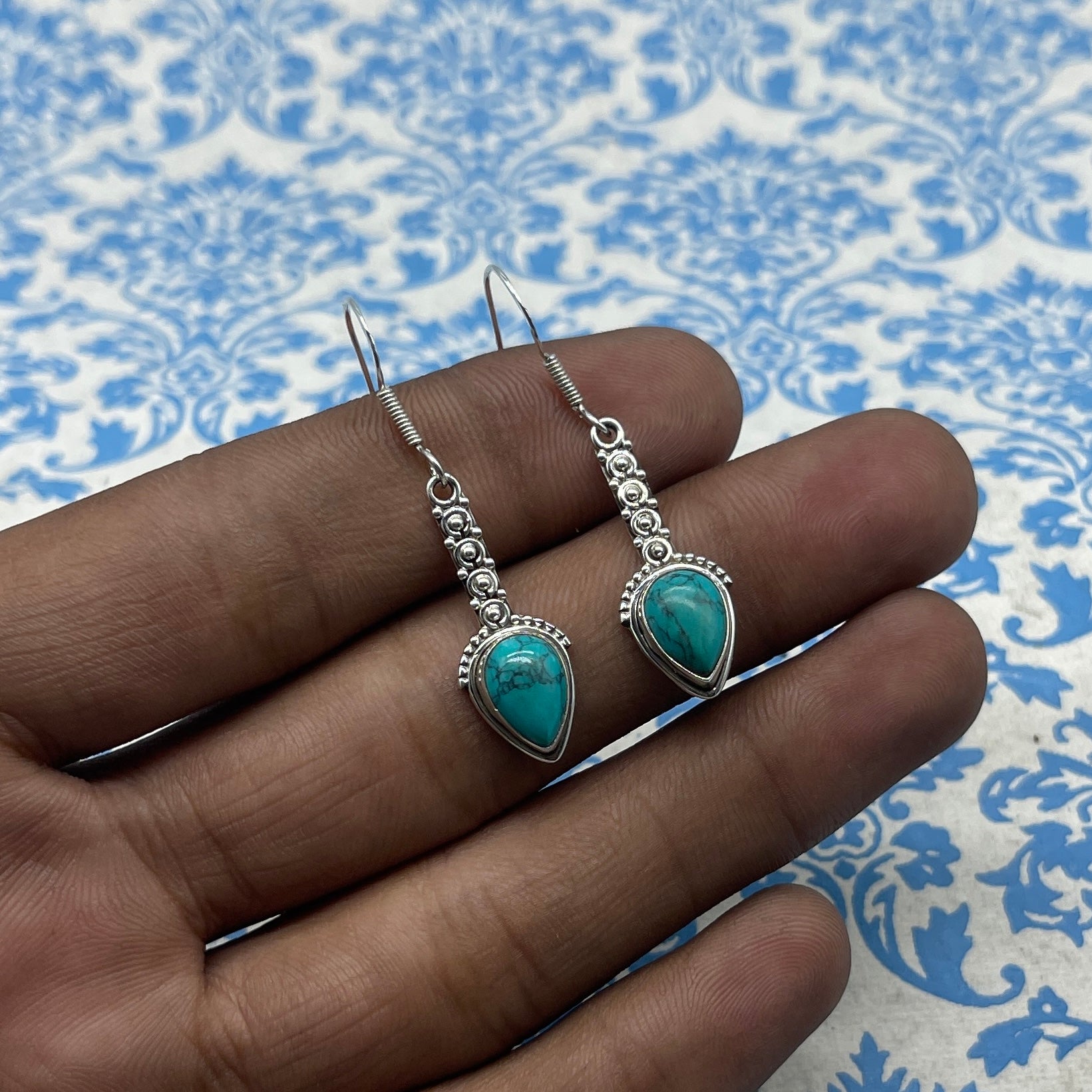 Turquoise Drop Shape Silver Dangle Earrings – Elegant Minimalist Design