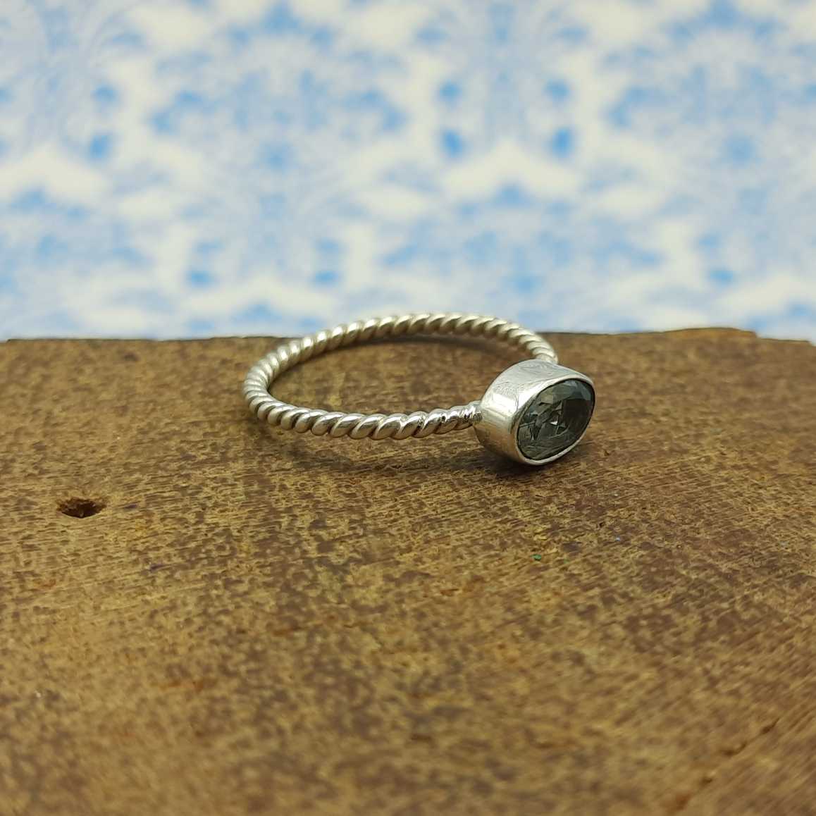 Faceted Aquamarine Oval Shape 925 Sterling Silver Twisted Wire Ring