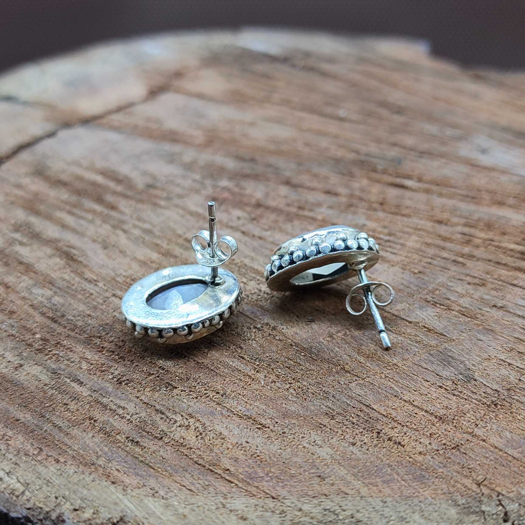 Rainbow Moonstone Studs Earring in 925 Silver