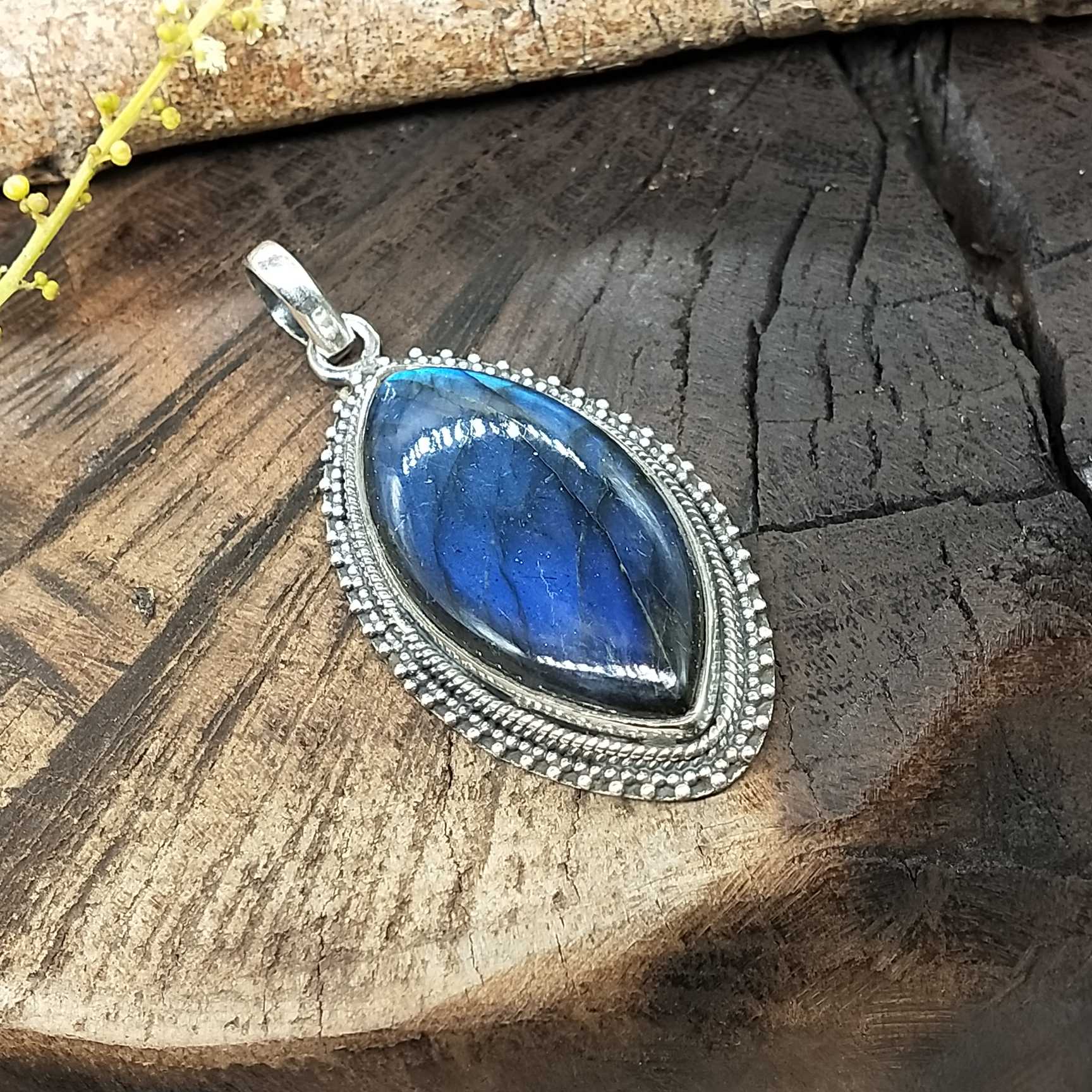 Marquise Blue Flash Labradorite 925 Silver Designer Pendant