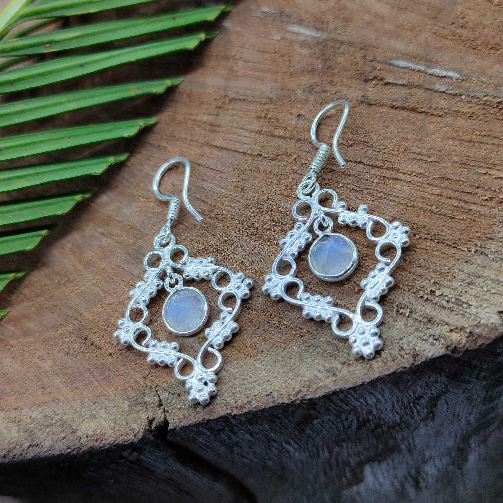 Rainbow Moonstone Dangle Earring in 925 Silver