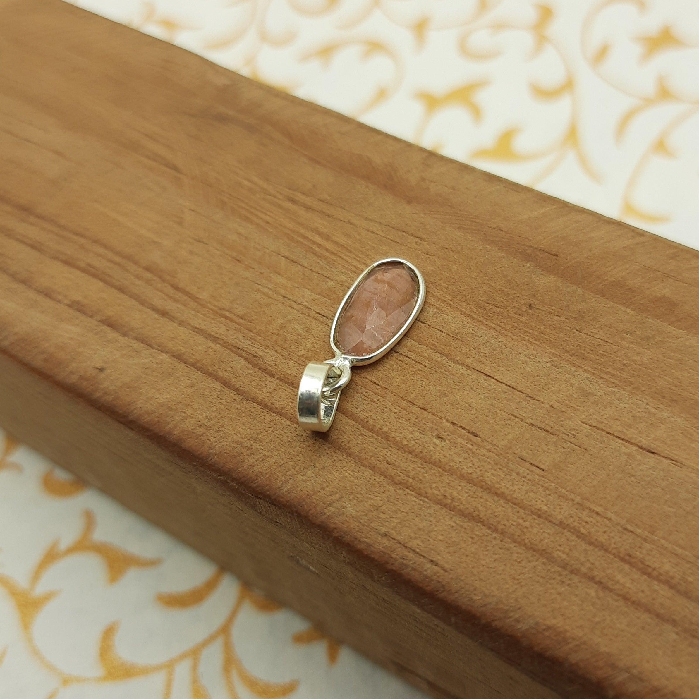 Yellow Tourmaline Faceted Pendant in 925 Sterling Silver – Natural Faceted Gemstone Dainty Luxury Jewelry