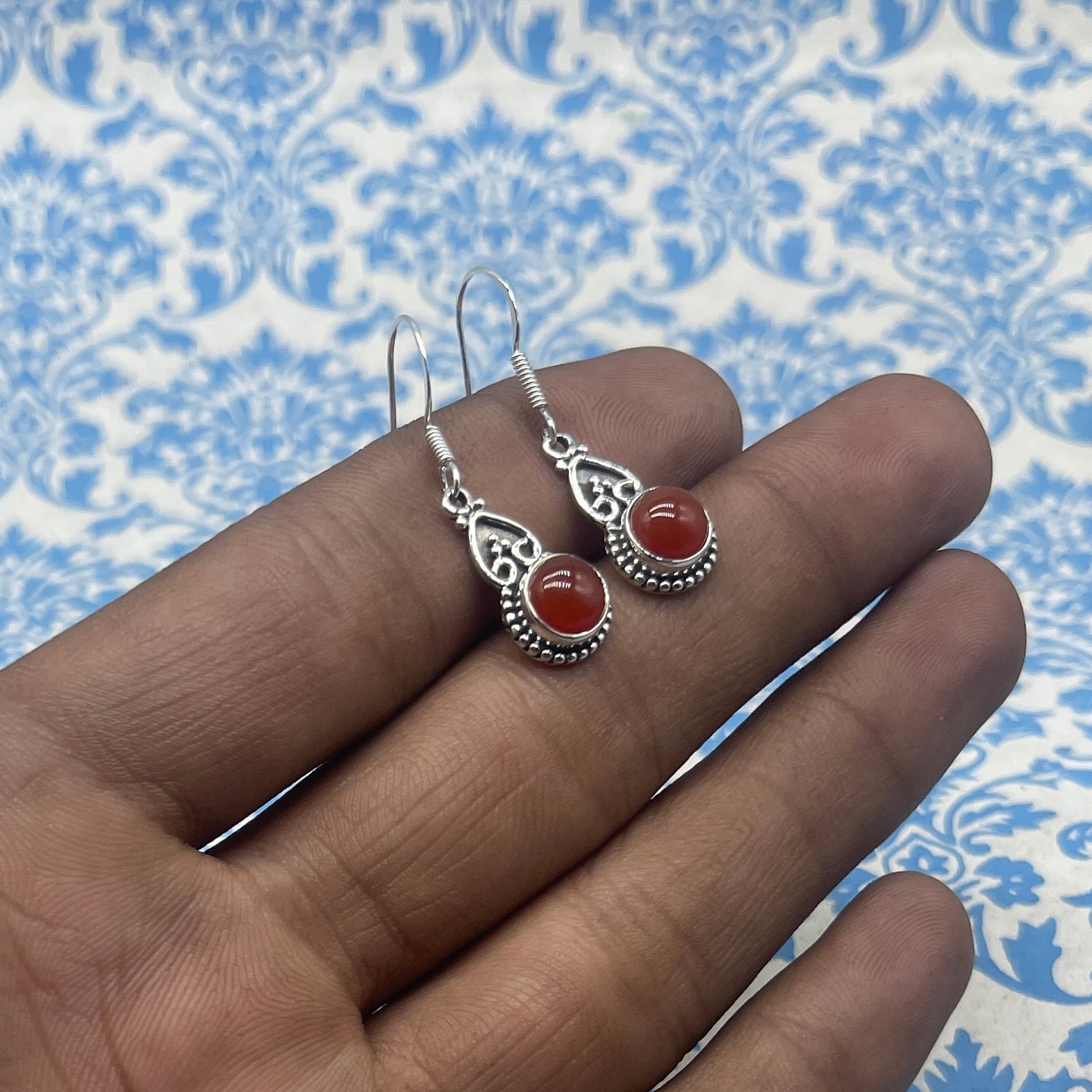 925 Silver Carnelian Earrings – Elegant Round  Gemstone Design