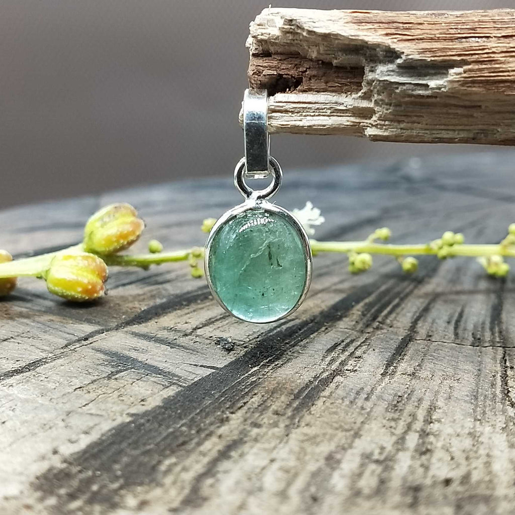Natural Emerald Bezel 925 Silver Boho Artisan Pendant Handmade