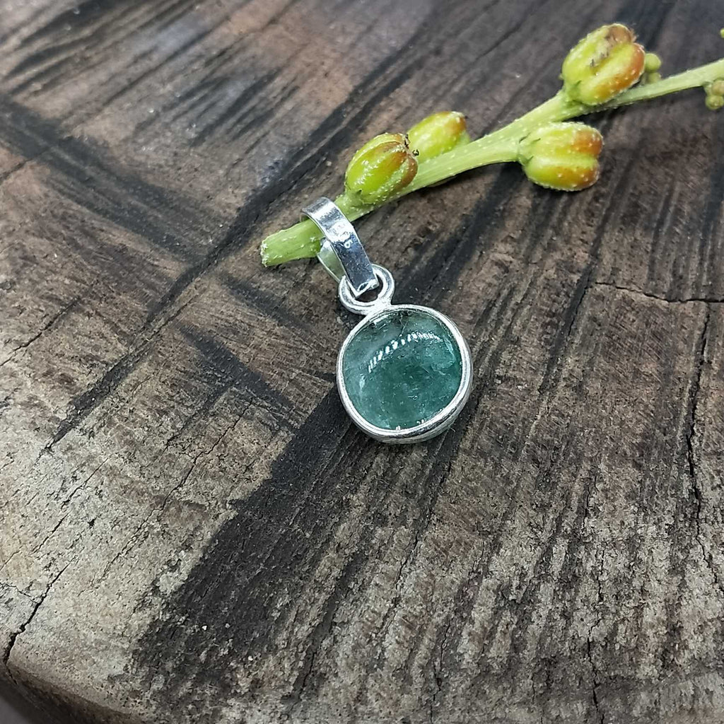 Natural Emerald Bezel 925 Silver Boho Artisan Pendant Handmade