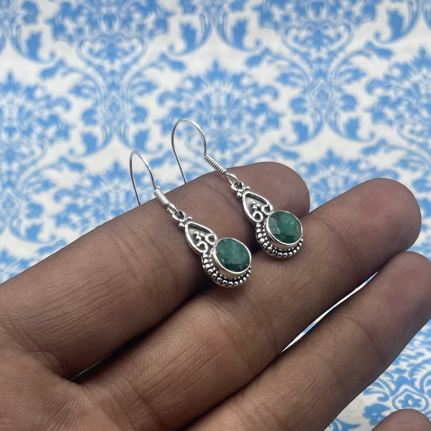 Emerald Silver Earrings – Rich Green Statement Earring