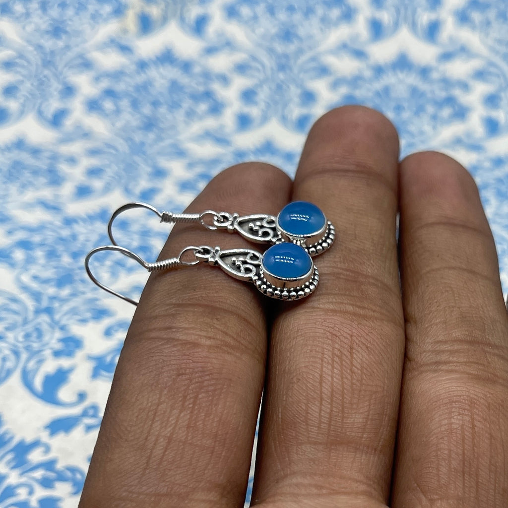 Minimal Chalcedony Earrings in 925 Silver – Everyday Style
