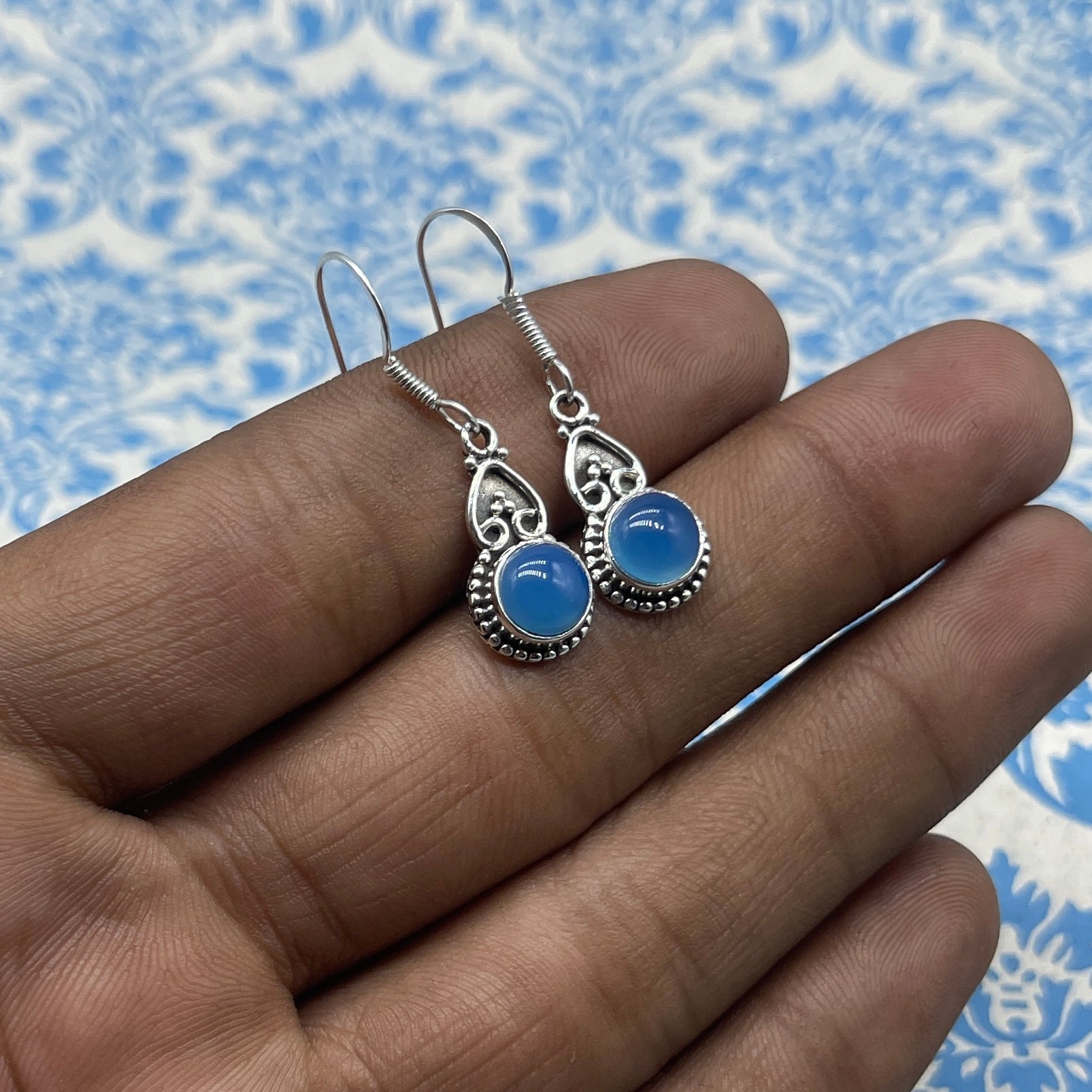 Minimal Chalcedony Earrings in 925 Silver – Everyday Style
