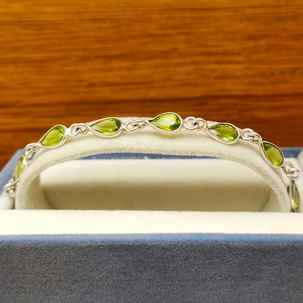 Premium peridot Bracelet Handmade in 925 Sterling Silver Fine Jewelry