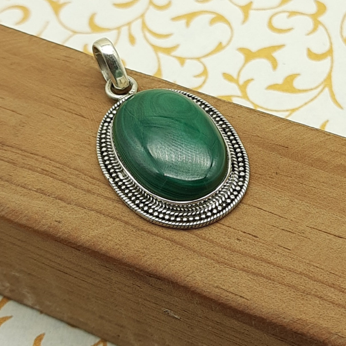 Natural Malachite Stone Pendant in 925 Sterling Silver – Vintage Boho Vib