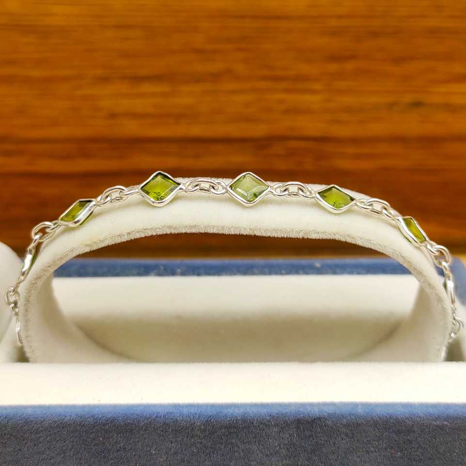 Fine Peridot Bracelet Handmade in 925 Sterling Silver Premium Jewelry